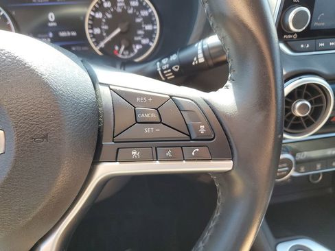 Used 2020 Nissan Sentra SV FWD image 18