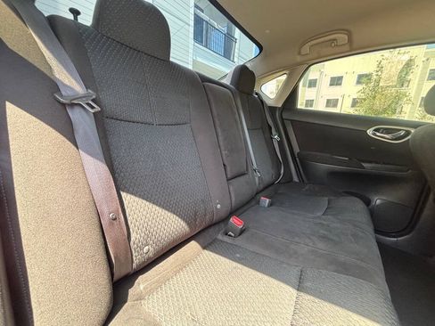 Used 2014 Nissan Sentra SR w/ SR Driver Package FWD image 17