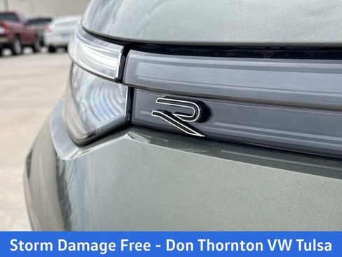 New 2026 Volkswagen Tiguan SE R-Line FWD image 9