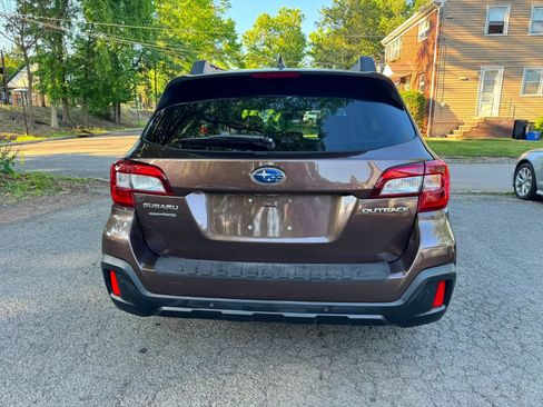 Used 2019 Subaru Outback 2.5i Limited w/ Popular Package #2 AWD/4WD image 5