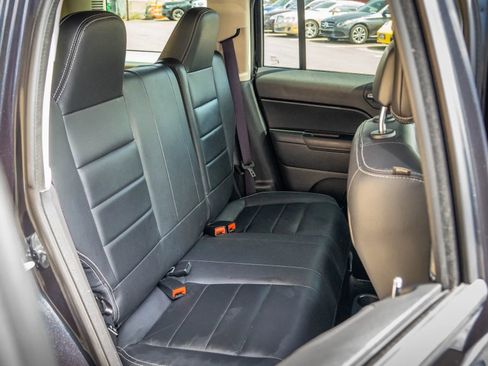 Used 2015 Jeep Patriot High Altitude FWD image 10