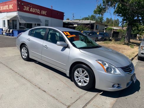 Used 2012 Nissan Altima 2.5 S w/ Convenience Pkg FWD image 8
