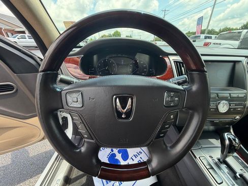 Used 2012 Hyundai Equus Signature RWD image 12