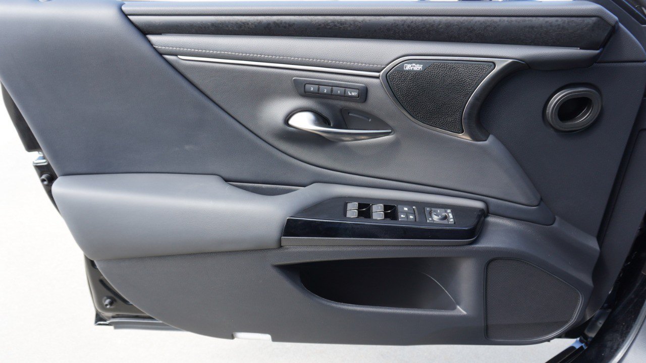Certified 2024 Lexus ES 350 Ultra Luxury w/ Accessory Package (Z2) FWD image 20