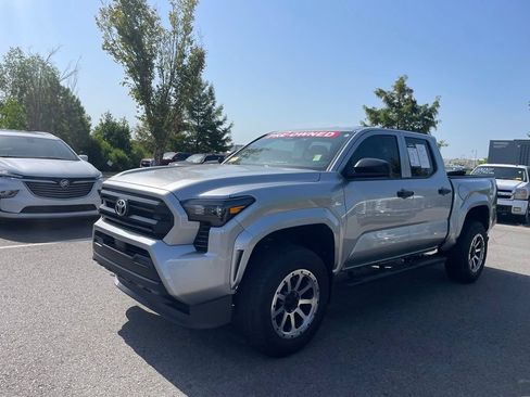Used 2024 Toyota Tacoma SR AWD/4WD image 3