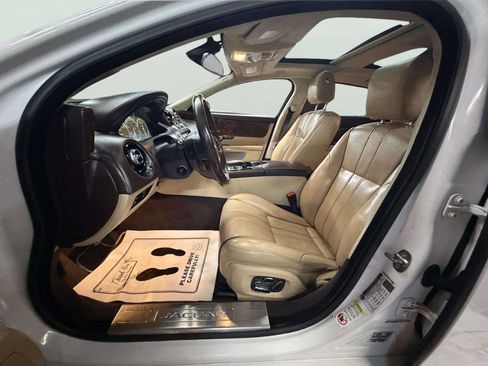 Used 2015 Jaguar XJ L Portfolio image 15