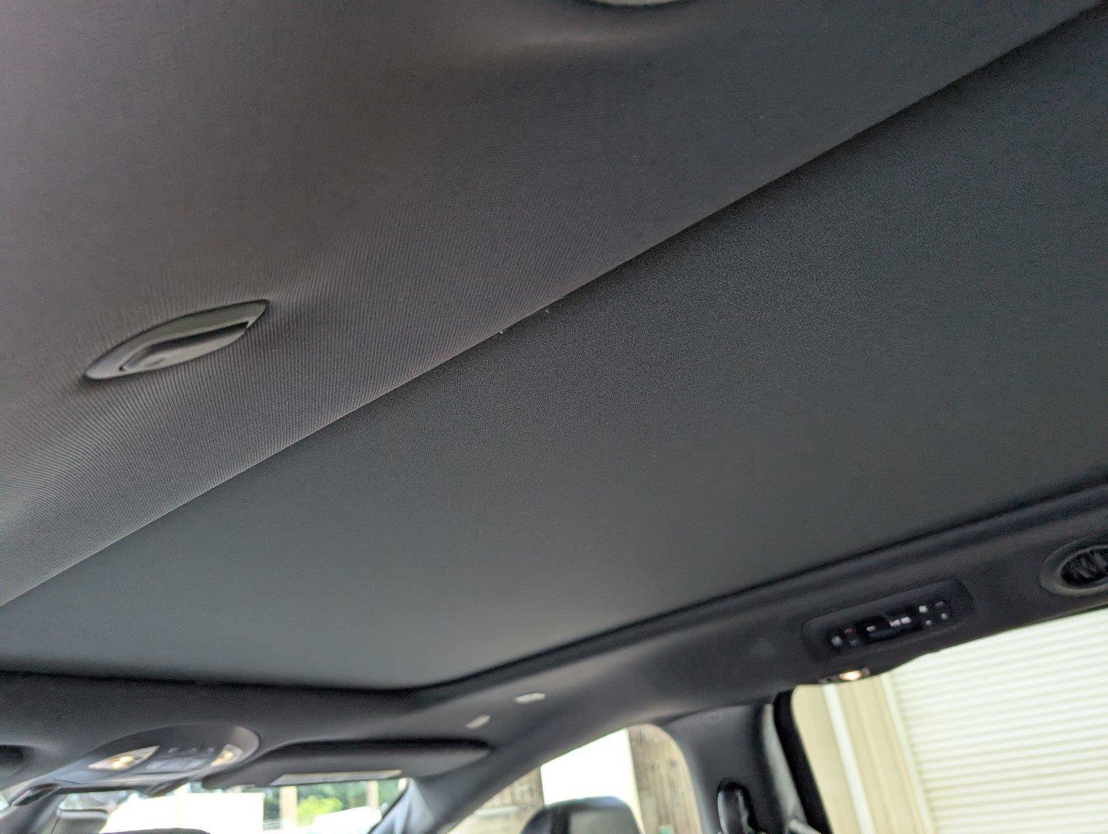 Used 2025 Chrysler Pacifica Limited FWD image 32