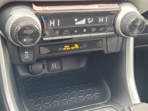 Certified 2025 Toyota RAV4 XLE image 19