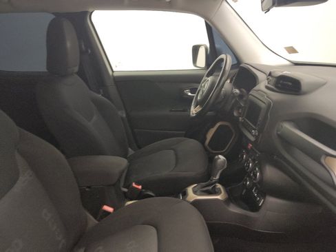Used 2015 Jeep Renegade Latitude w/ Popular Equipment Group AWD/4WD image 21