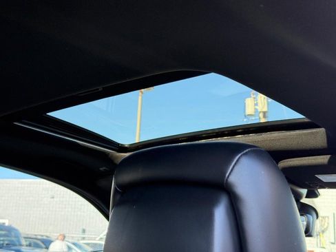 Used 2017 Jeep Grand Cherokee Limited w/ Trailer Tow Group IV image 14