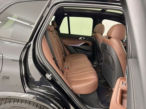 Used 2020 BMW X5 xDrive40i w/ M Sport Package image 28