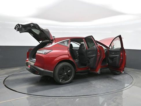 Used 2025 Nissan Murano SV AWD/4WD image 48