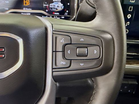 Used 2025 GMC Sierra 1500 Elevation image 15