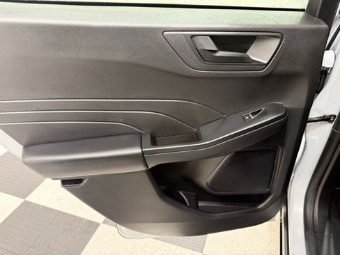 Used 2025 Ford Escape Active image 15