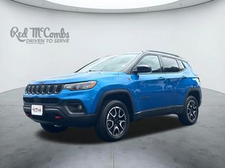 Used 2025 Jeep Compass Trailhawk AWD/4WD video 1