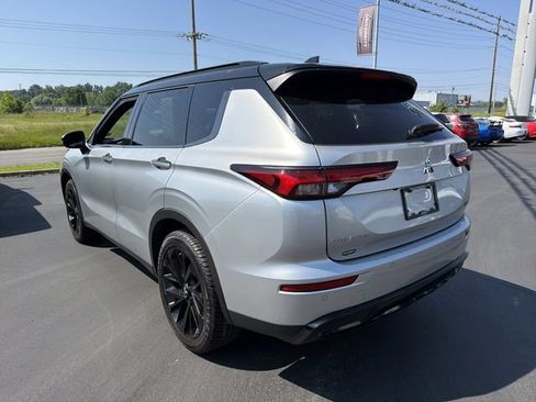 Used 2024 Mitsubishi Outlander SEL Black Edition FWD image 5