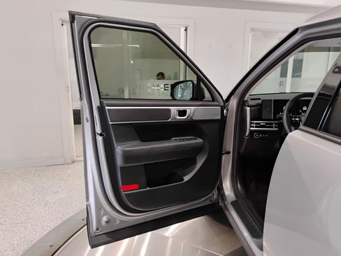 Used 2024 Hyundai Santa Fe SE image 9