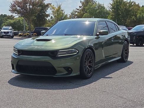 Used 2018 Dodge Charger R/T Scat Pack RWD image 2
