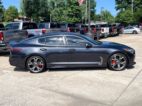 Used 2019 Kia Stinger GT RWD image 4