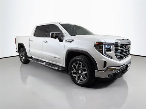 Used 2024 GMC Sierra 1500 SLT RWD image 3