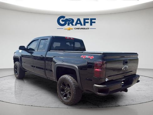 Used 2017 Chevrolet Silverado 1500 LT w/ Midnight Edition AWD/4WD image 4