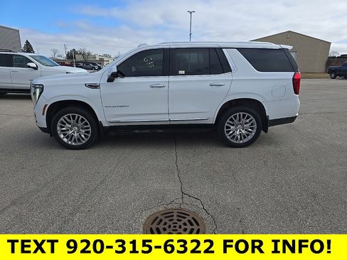 Used 2025 GMC Yukon Elevation image 3