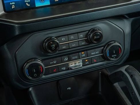 Used 2022 Ford Bronco Outer Banks image 31