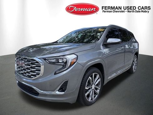 Used 2019 GMC Terrain Denali w/ Advanced Safety Package FWD image 1