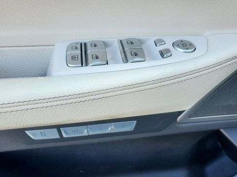 Used 2018 BMW 750i xDrive image 68