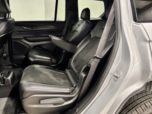 Used 2025 Jeep Grand Cherokee L Altitude RWD image 20