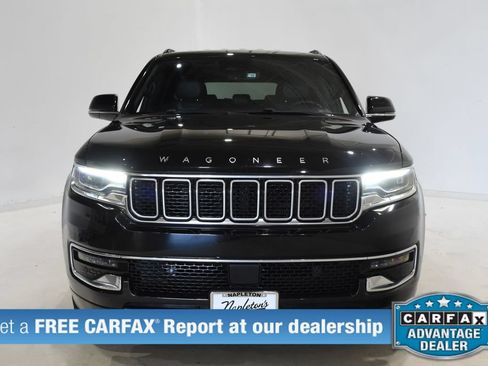 Used 2024 Jeep Wagoneer L Series II w/ Flexible Seating Group AWD/4WD image 2