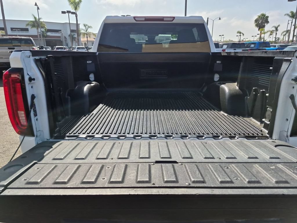 Used 2025 GMC Sierra 1500 SLT RWD image 26