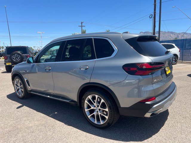 Used 2024 BMW X5 xDrive40i AWD/4WD image 5