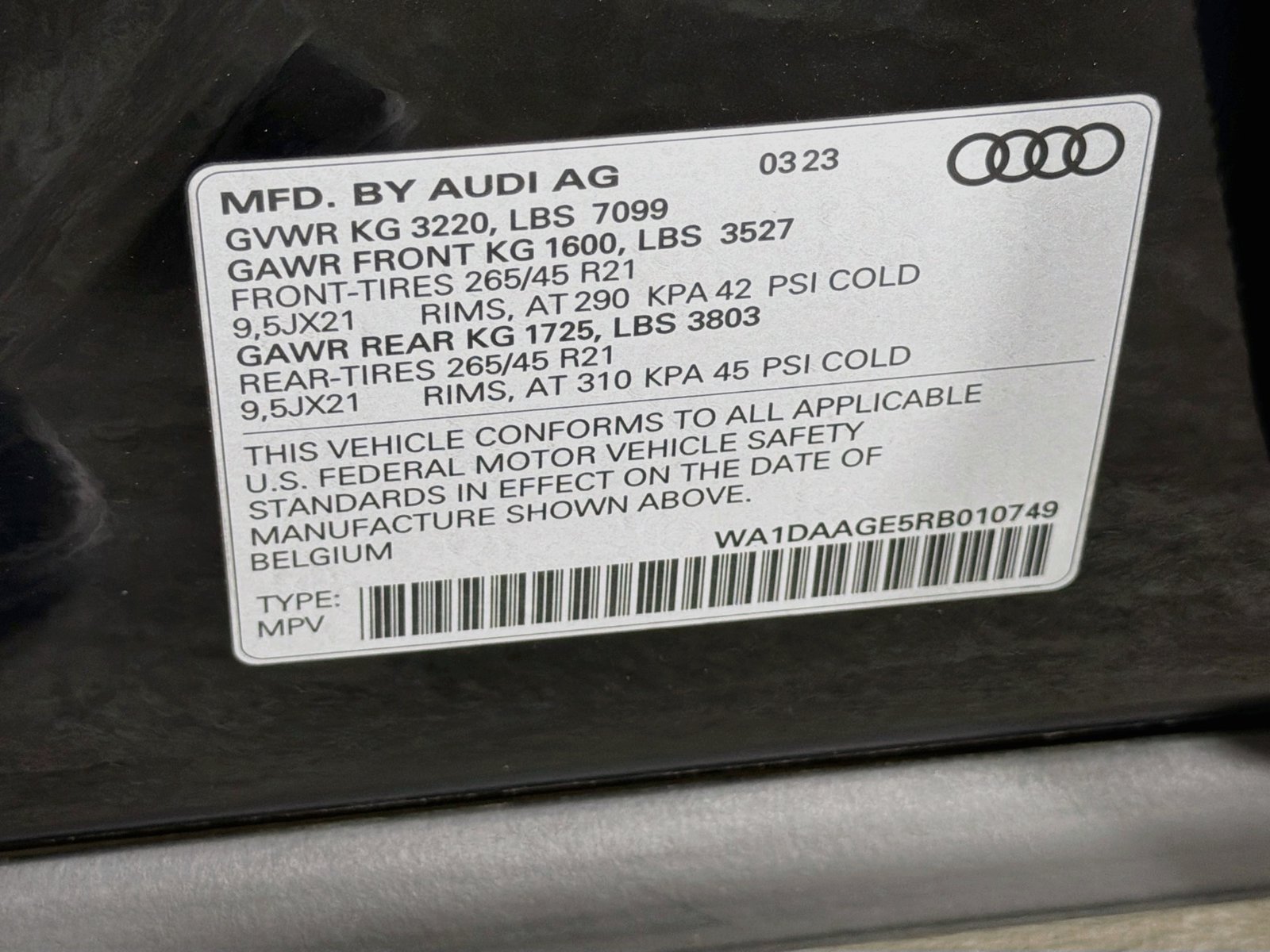 Certified 2024 Audi Q8 e-tron Prestige w/ Prestige Package AWD/4WD image 34