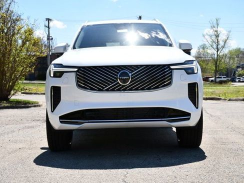 New 2026 Volvo XC90 B6 Plus w/ Protection Package Premier AWD/4WD image 2