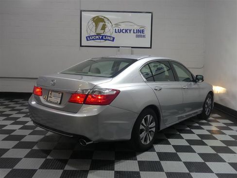 Used 2014 Honda Accord LX image 10