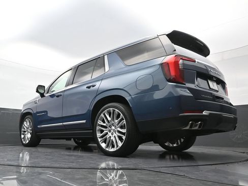 Used 2025 GMC Yukon Denali w/ Denali Reserve Package AWD/4WD image 27