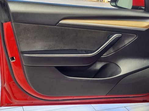 Used 2021 Tesla Model 3 Standard Range Plus image 10