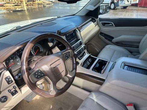 Used 2018 GMC Yukon XL Denali w/ Open Road Package image 32