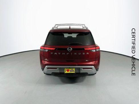 Certified 2024 Nissan Pathfinder SL FWD image 8