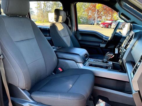 Used 2018 Ford F150 XLT w/ Equipment Group 302A Luxury image 8