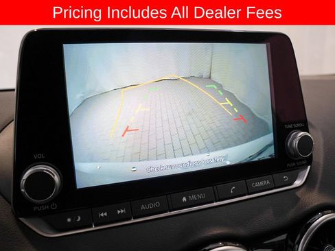 Certified 2025 Nissan Sentra SR FWD image 13