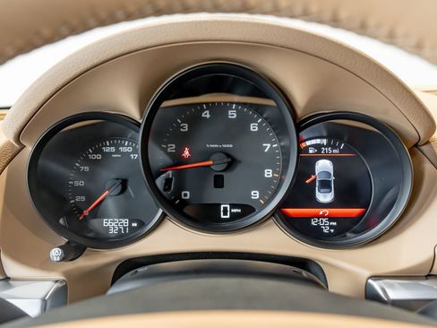 Used 2013 Porsche Boxster RWD image 17