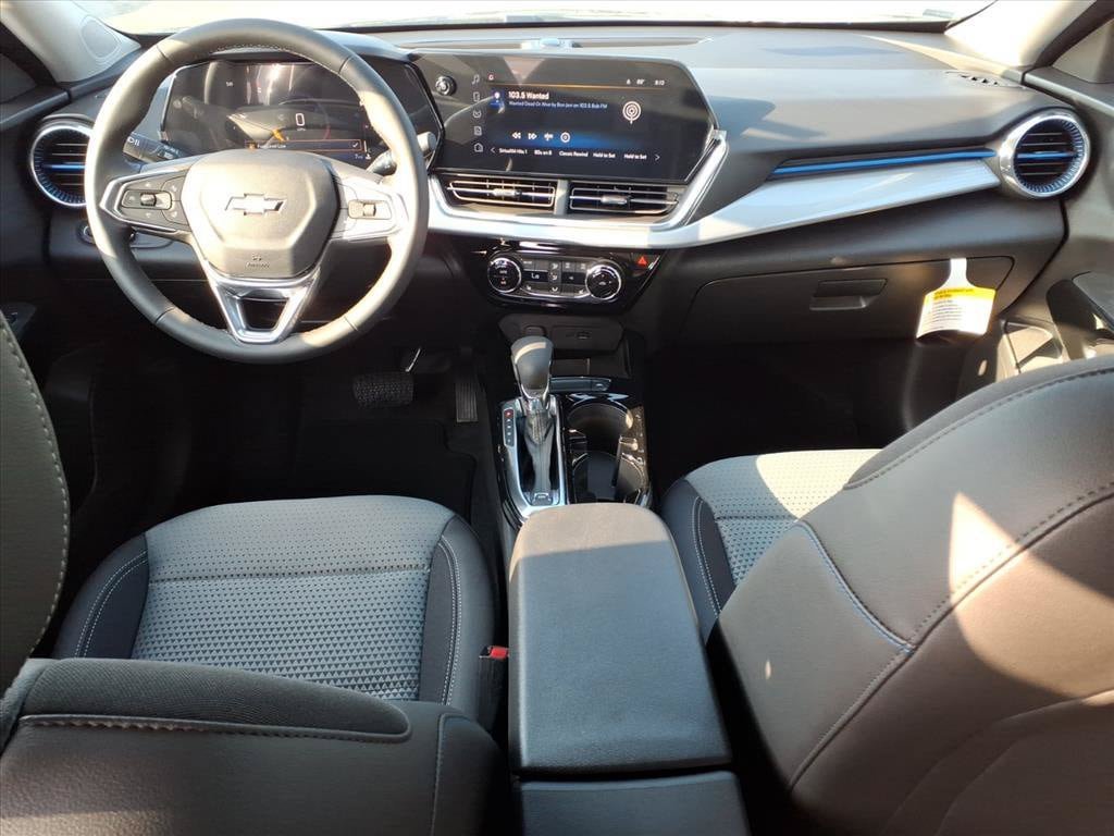 New 2026 Chevrolet Trax LT w/ Driver Confidence Package FWD image 19