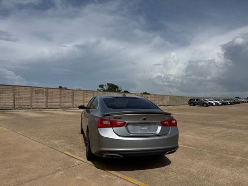 Used 2024 Chevrolet Malibu RS FWD image 18