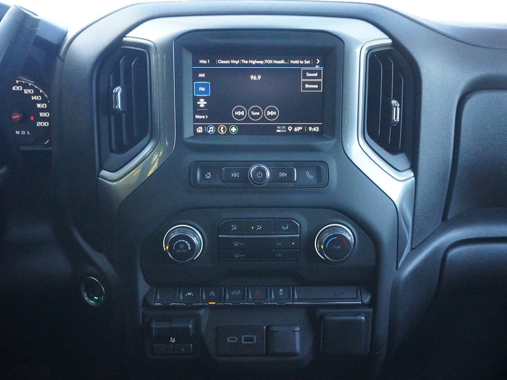 Used 2024 Chevrolet Silverado 1500 Custom AWD/4WD image 35
