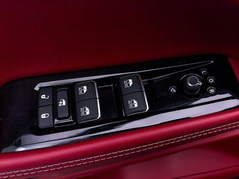 Used 2024 Jeep Wagoneer Launch Edition image 19