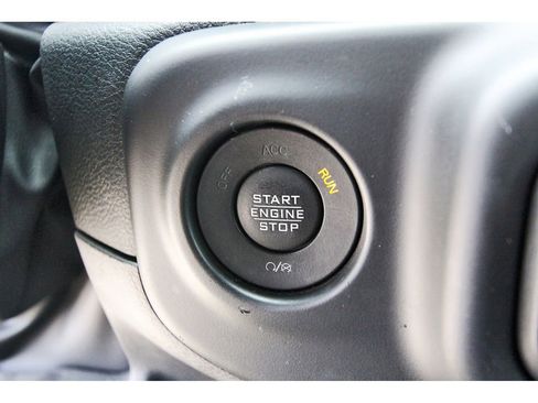 Used 2023 Jeep Wrangler Unlimited Sahara w/ Cold Weather Group AWD/4WD image 24