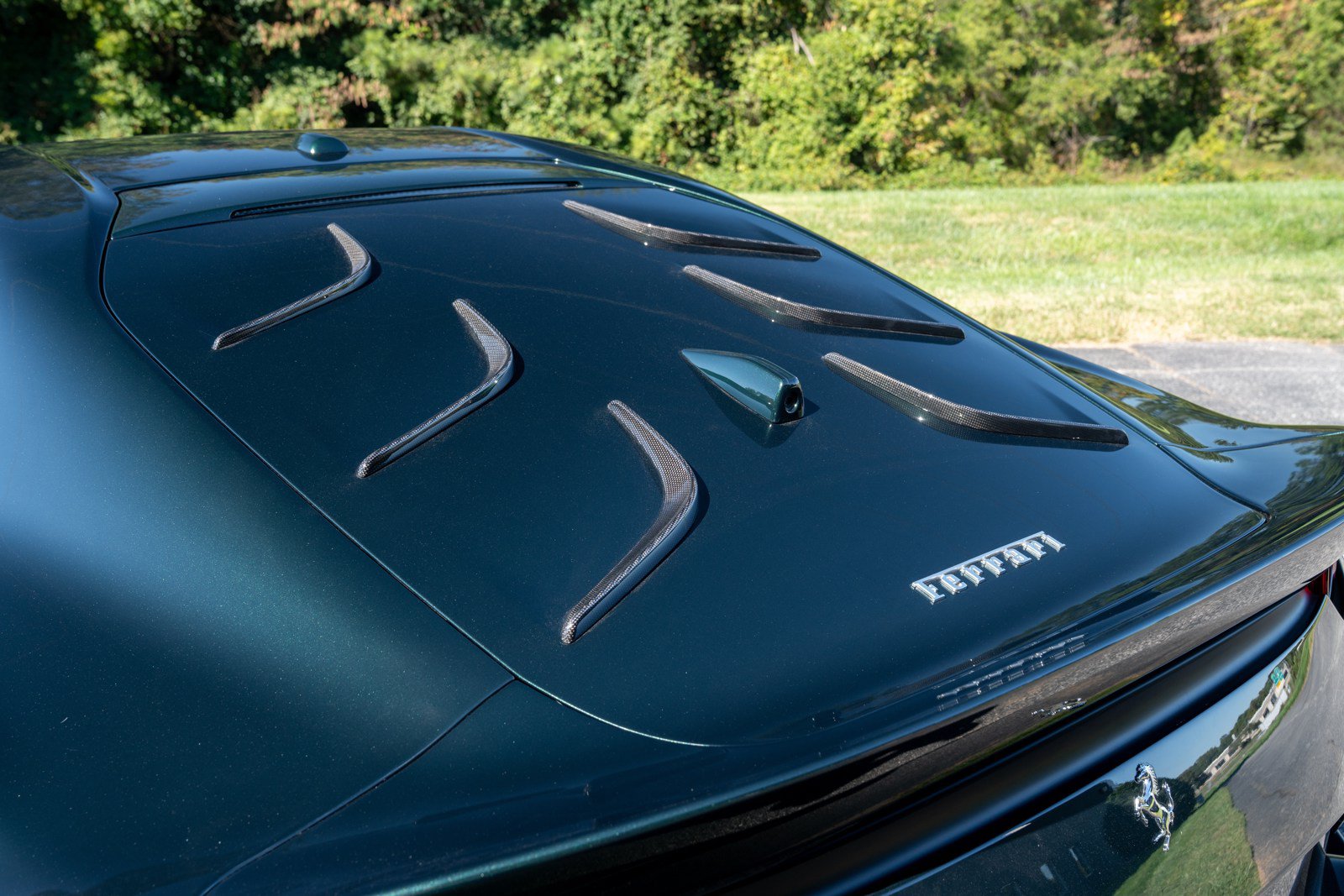 Used 2022 Ferrari 812 Competizione RWD image 15
