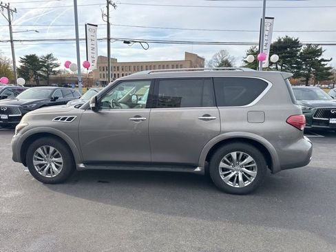 Used 2016 INFINITI QX80 4WD w/ Driver's Assistance Package image 8